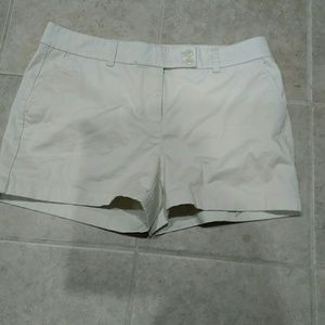 Vineyard Vines shorts